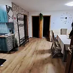 Furo Vendeghaz 2 Апартаменты *